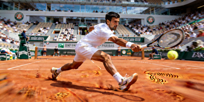 法国网球公开赛红土赛场 - 球员滑步救球